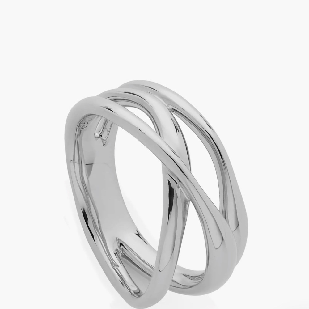Nura Crossover Ring
Monica Vinader
$138.00Current Price